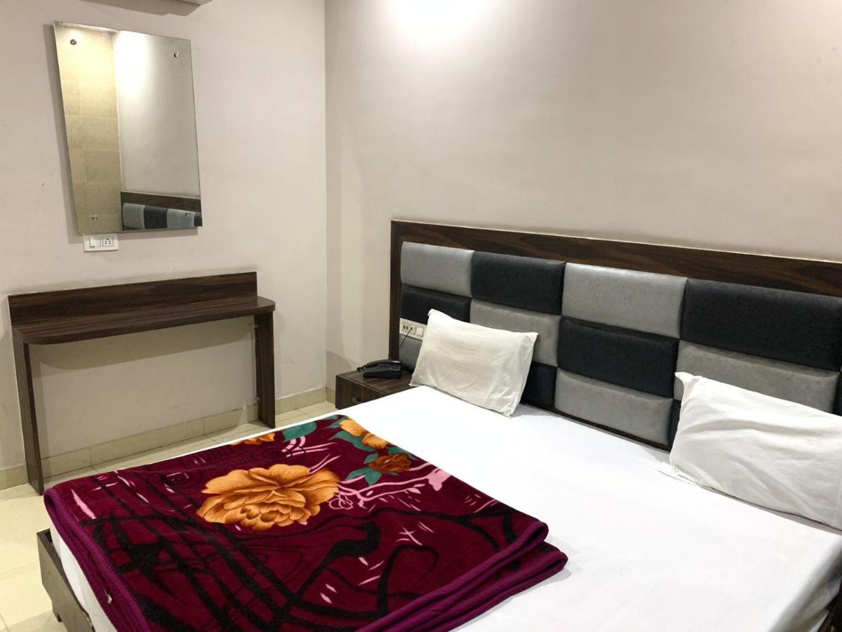 Hotel Sukhman Residency Amritsar Ngoại thất bức ảnh